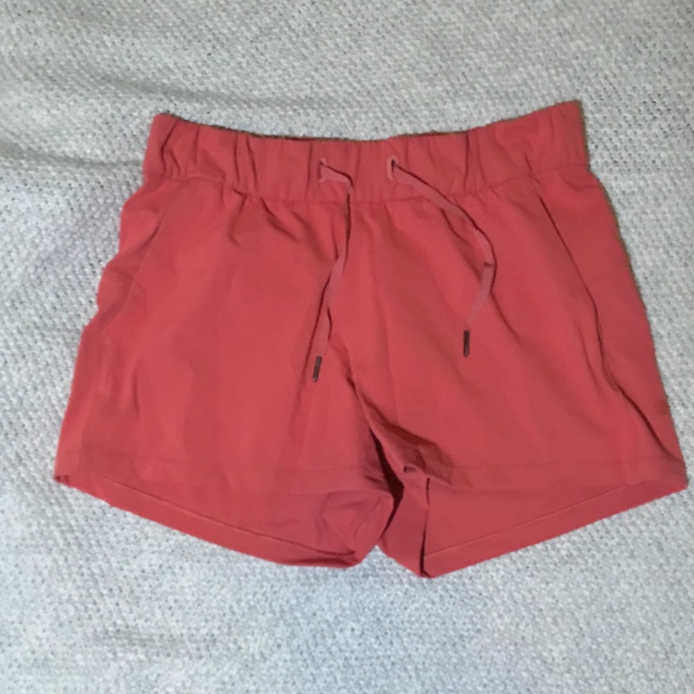 Lulu Lemon On the Fly Short